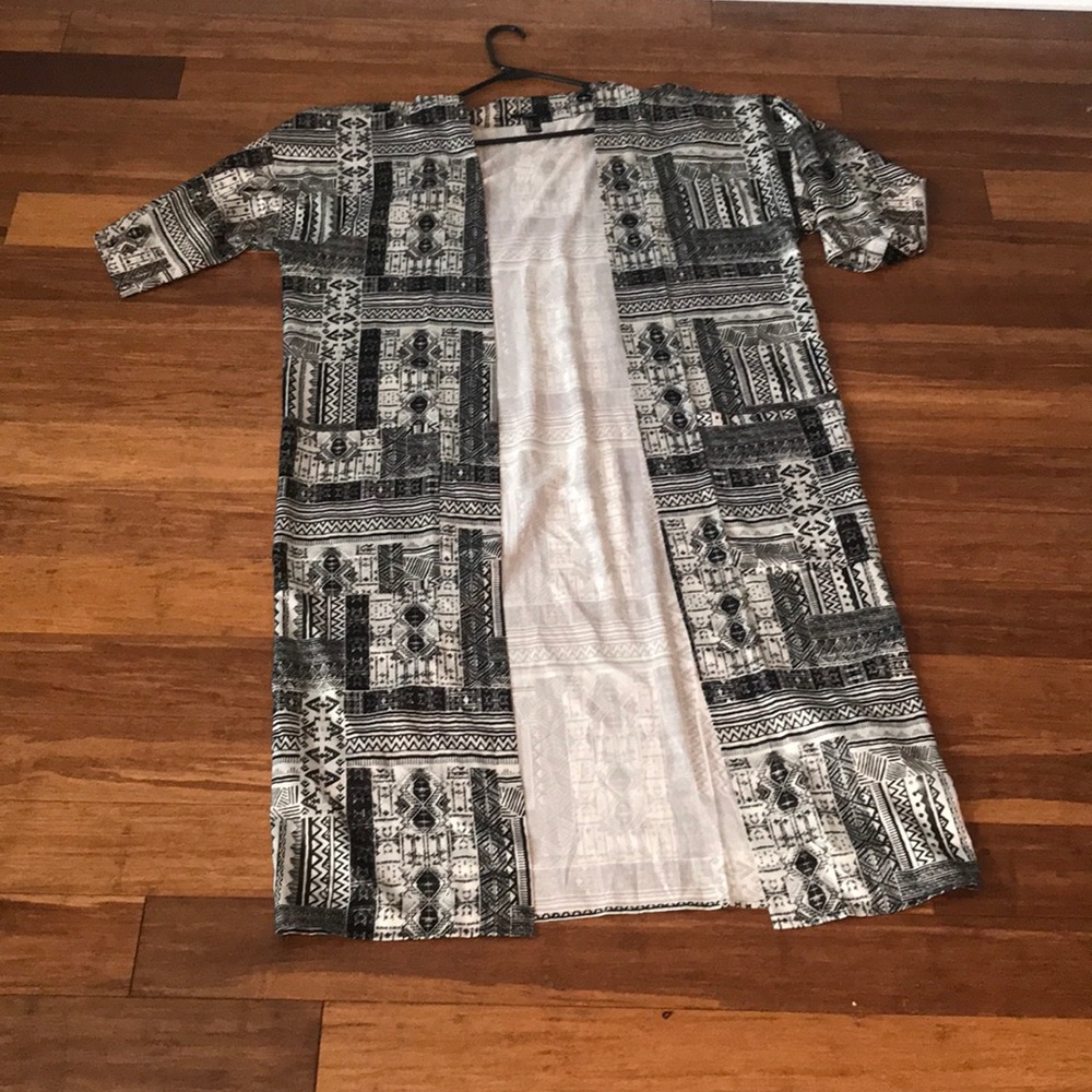 Black and White pattern long cardigan